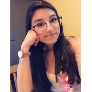 Meet your Posher, Jaqueline